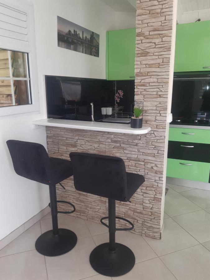 Bella Appartement Gros-Morne Buitenkant foto