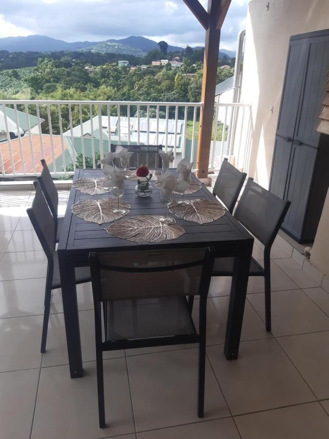 Bella Appartement Gros-Morne Buitenkant foto