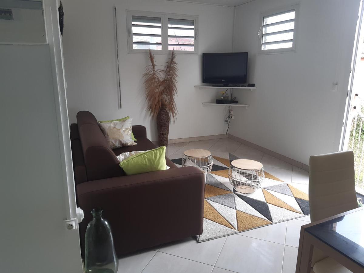 Bella Appartement Gros-Morne Buitenkant foto