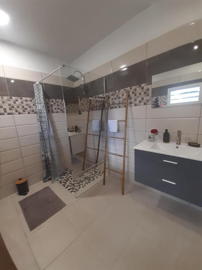 Bella Appartement Gros-Morne Buitenkant foto
