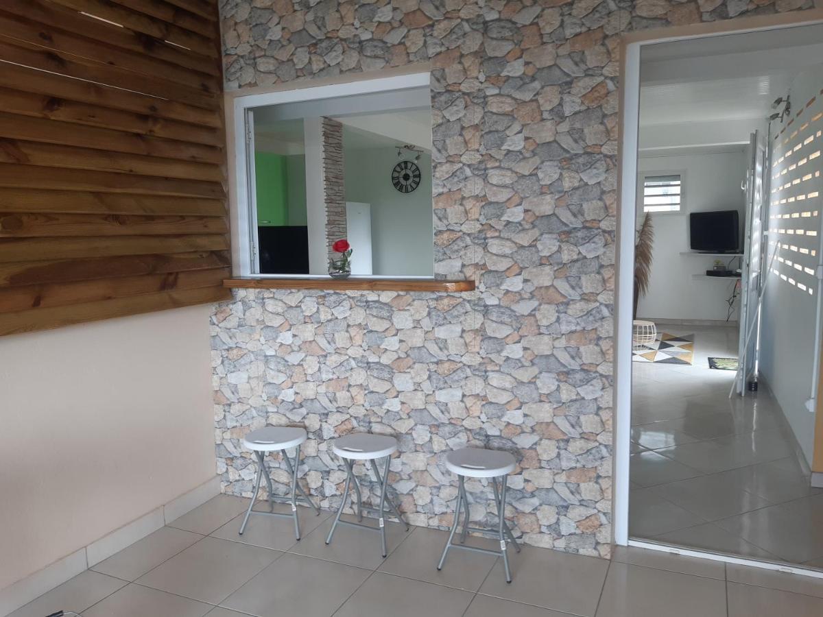 Bella Appartement Gros-Morne Buitenkant foto