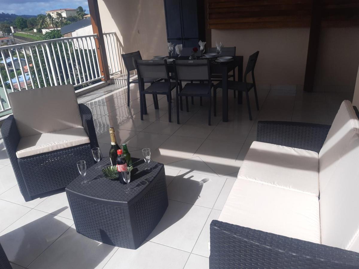 Bella Appartement Gros-Morne Buitenkant foto
