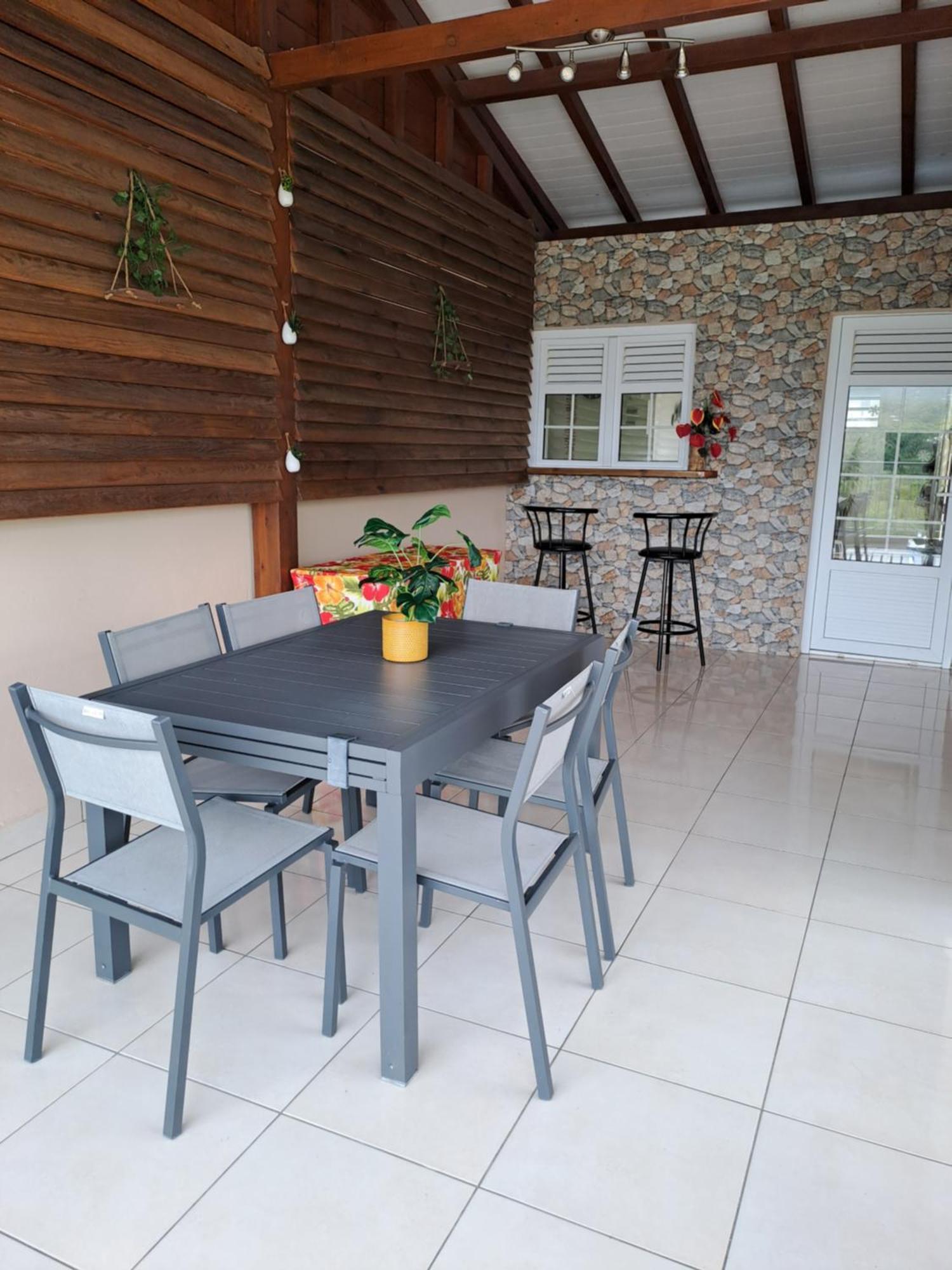 Bella Appartement Gros-Morne Buitenkant foto